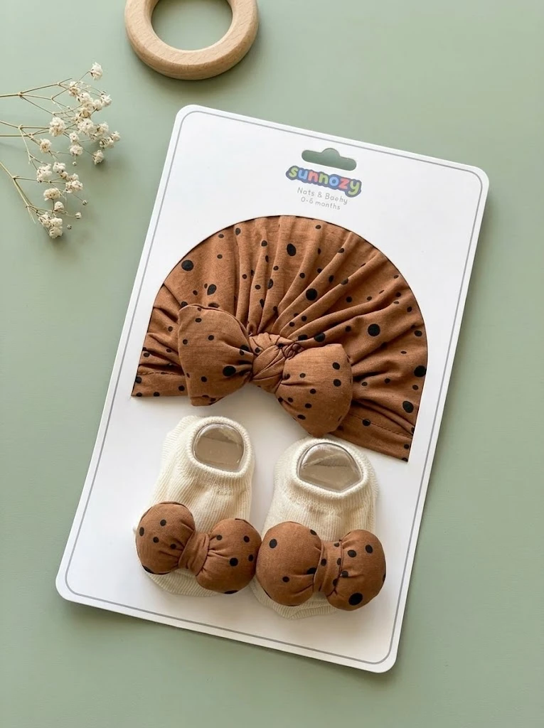 Sunnozy-hat+sock set - coffee color - 0+